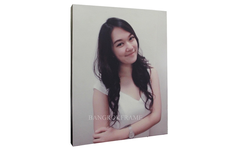 ขอบข้างกรอบลอย